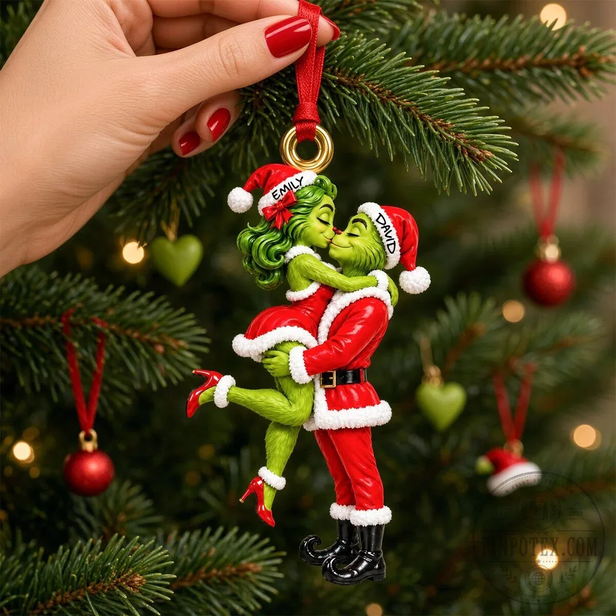 Grinch and Cindy Lou Who Kissing Christmas Tree Ornament 6 Grinch and Cindy Lou Who Kissing Christmas Tree Ornament