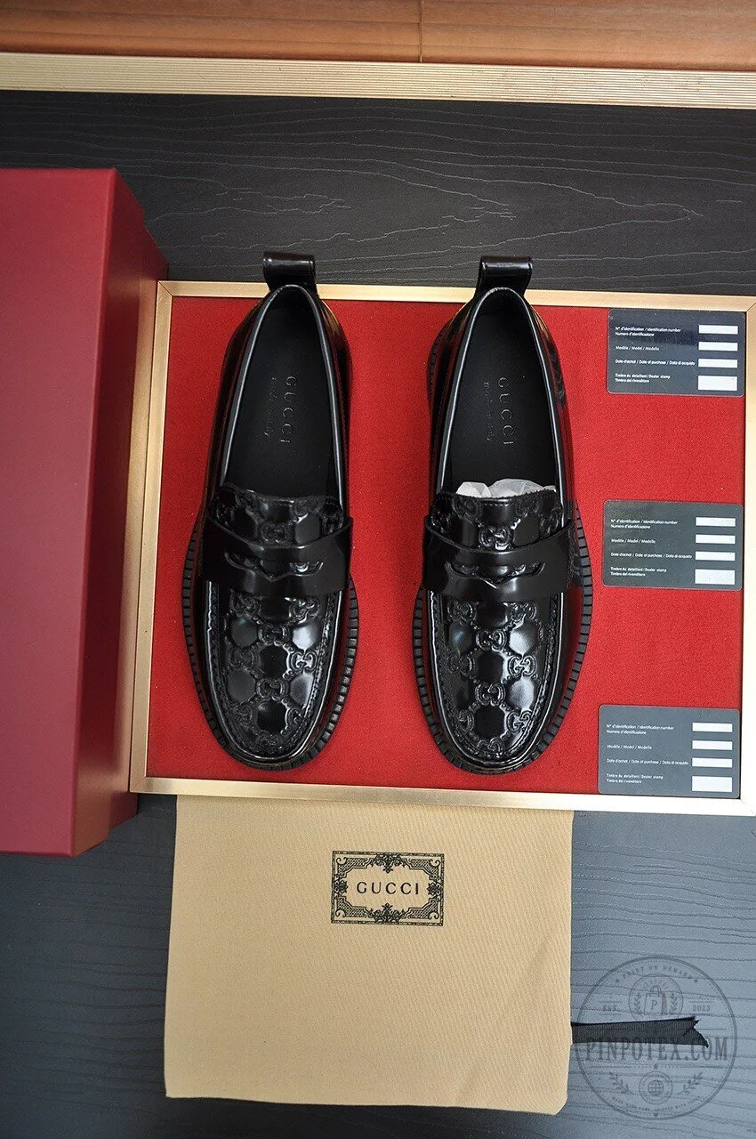 Black Leather Horsebit Loafers by Gucci 9 Black Leather Horsebit Loafers by Gucci